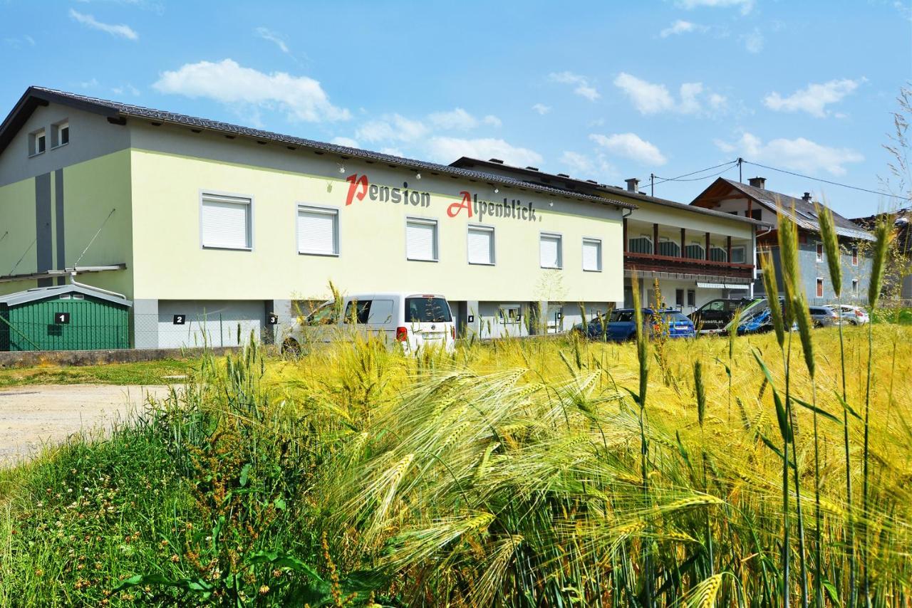 Alpenblick - Modernes Und Grosszuegiges Apartment Φίλλαχ Εξωτερικό φωτογραφία